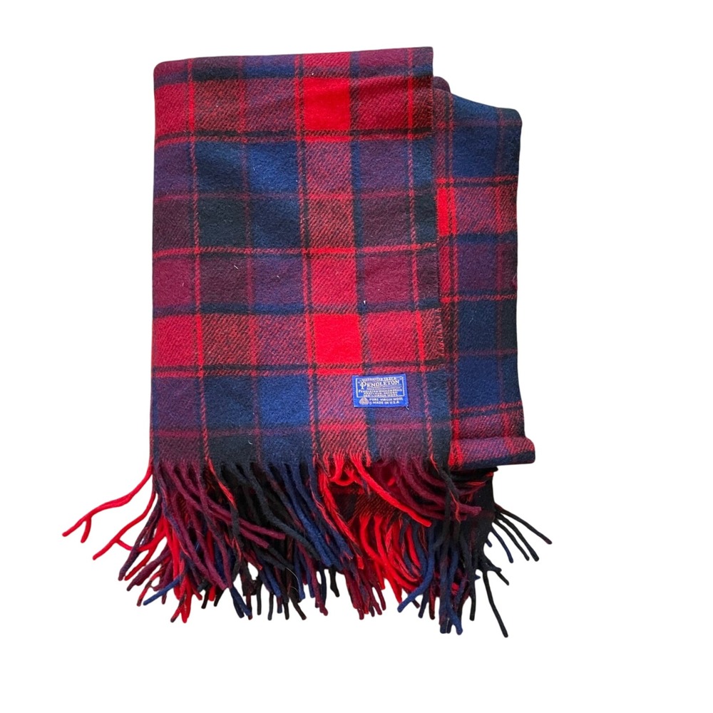 Vtg Pendleton Robe in a Bag Stadium‎ Blanket Plaid Fringe Red Blue Throw 76x42